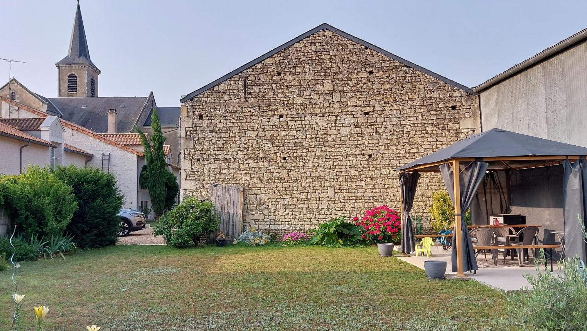 Gite Amanala Poitou Saint-Genest-d'Ambiere 외부 사진