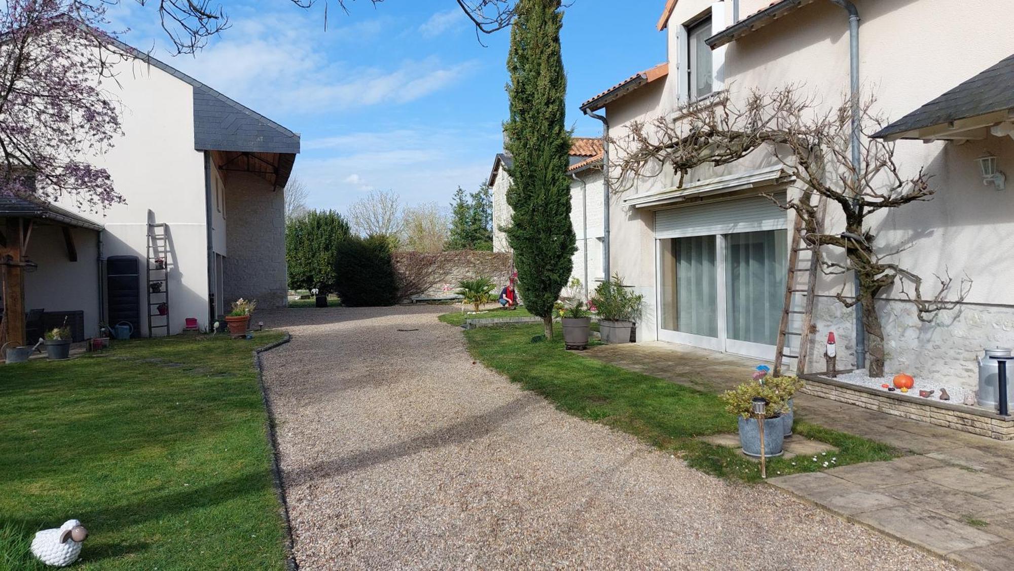 Gite Amanala Poitou Saint-Genest-d'Ambiere 외부 사진